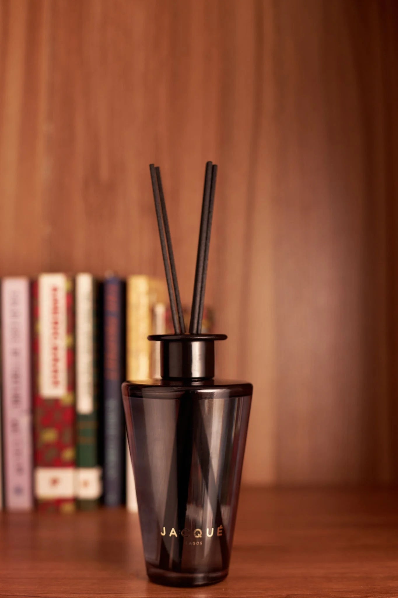 Diffuser with books